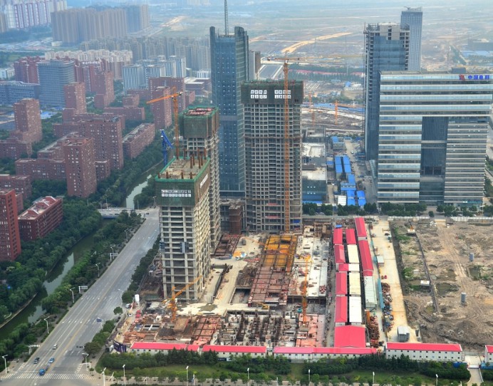 镇安河西世贸中心